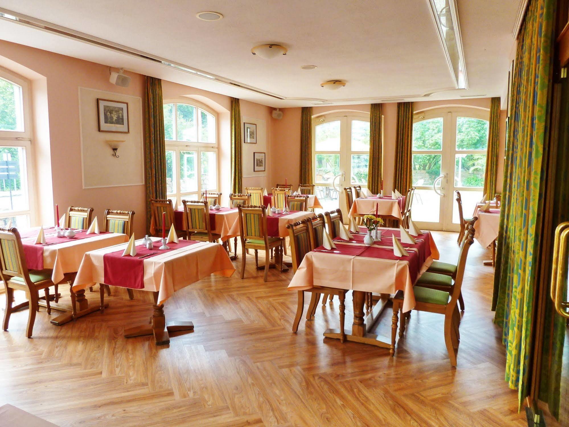Hotel Goldener Fasan Oranienbaum-Woerlitz Dış mekan fotoğraf